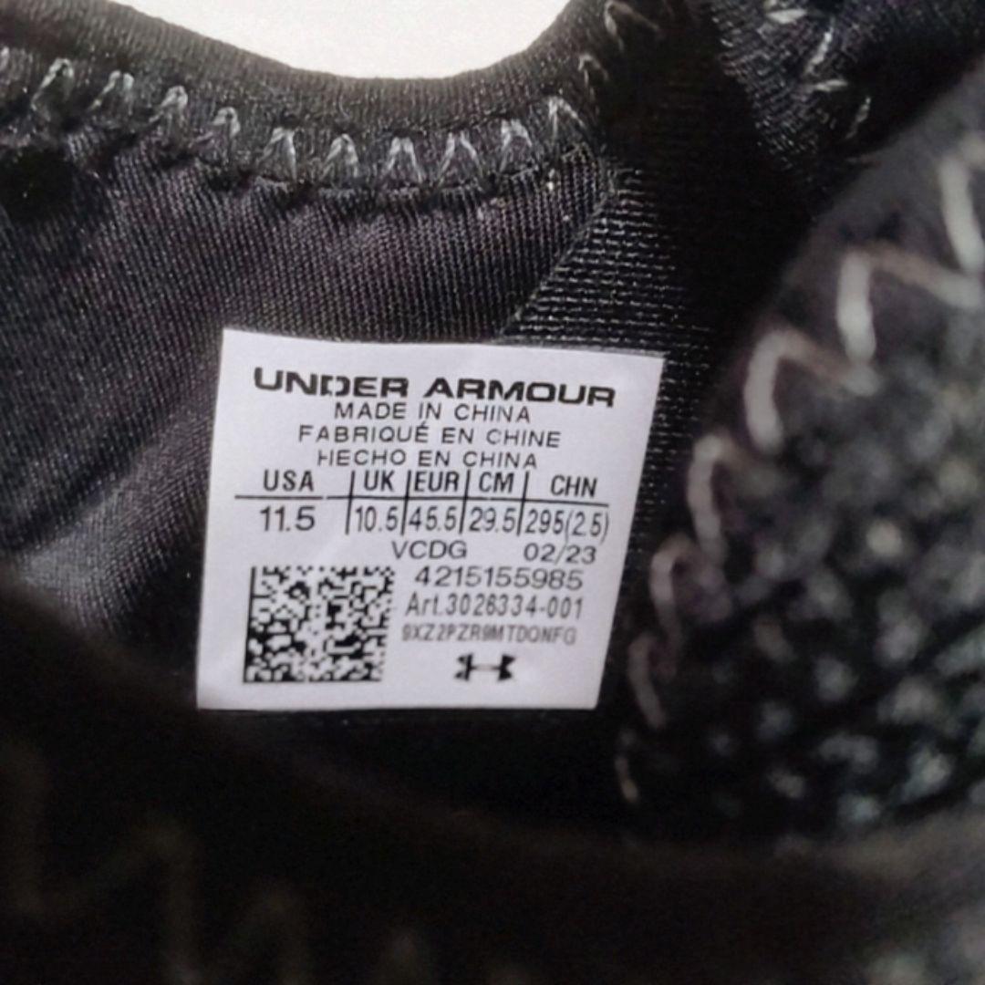 【29.5m ✨新品未使用✨】アンダーアーマー アメフトスパイク スポットライト