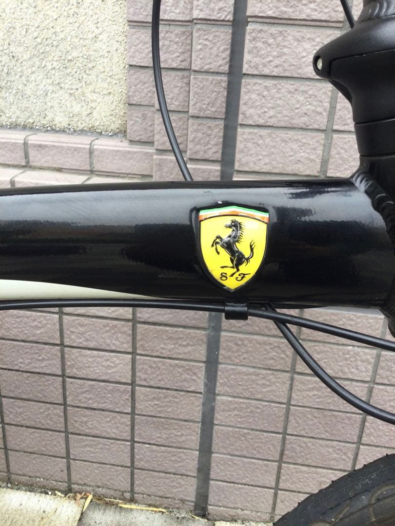 FERRARI フェラーリ　折り畳み自転車　７段変速　東京