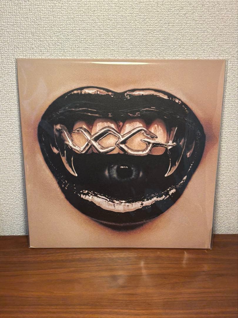 XG / WOKE UP シングルLP 数量限定