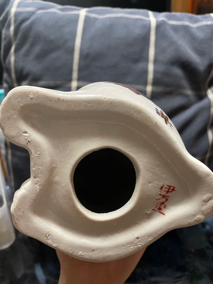 招き猫 伊万里焼 右手挙げ