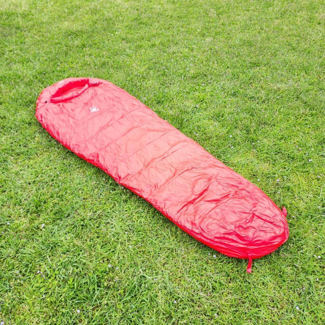 ★✨お得✨★寝心地最高！　マミー型　寝袋 ダウンシュラフ　400g　レッド