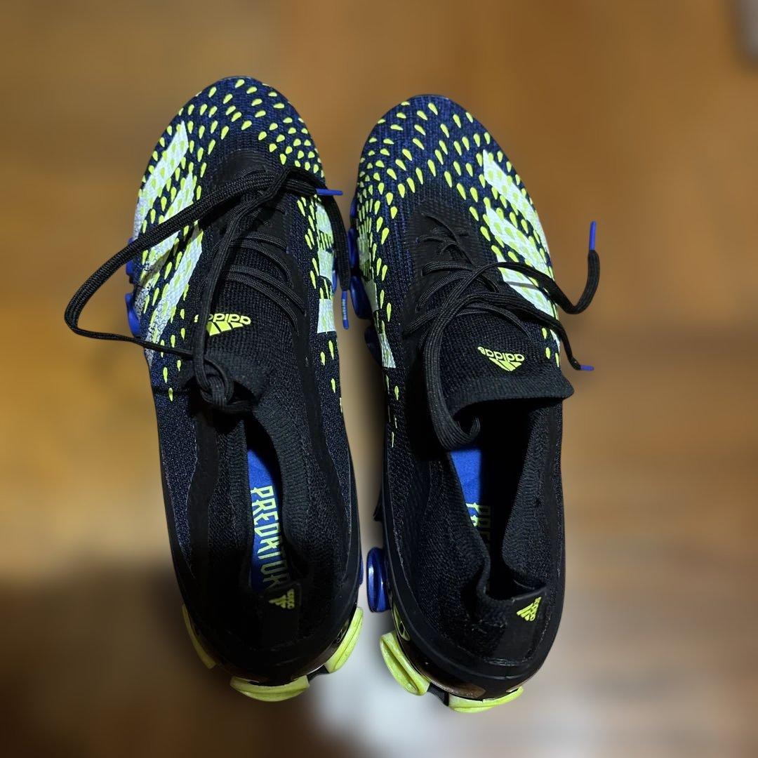 adidas プレミアム サッカーシューズ