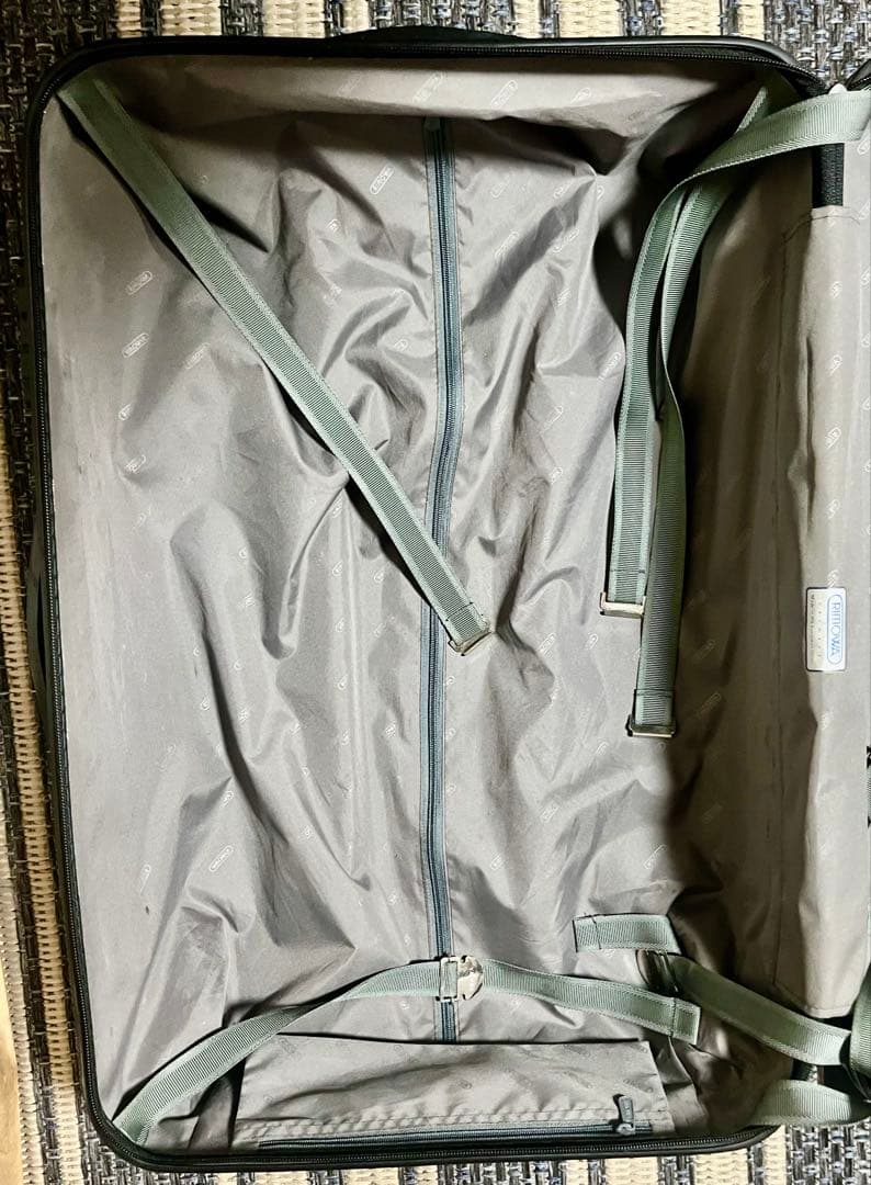 リモワ サルサ 63L 2輪 TSAロック チェックインM マットブラック