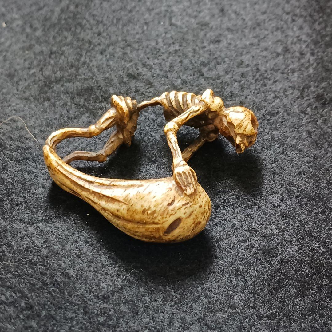 X115-7 江戸期 魂骸骨根付 ガイコツ 根付 提物　ひ