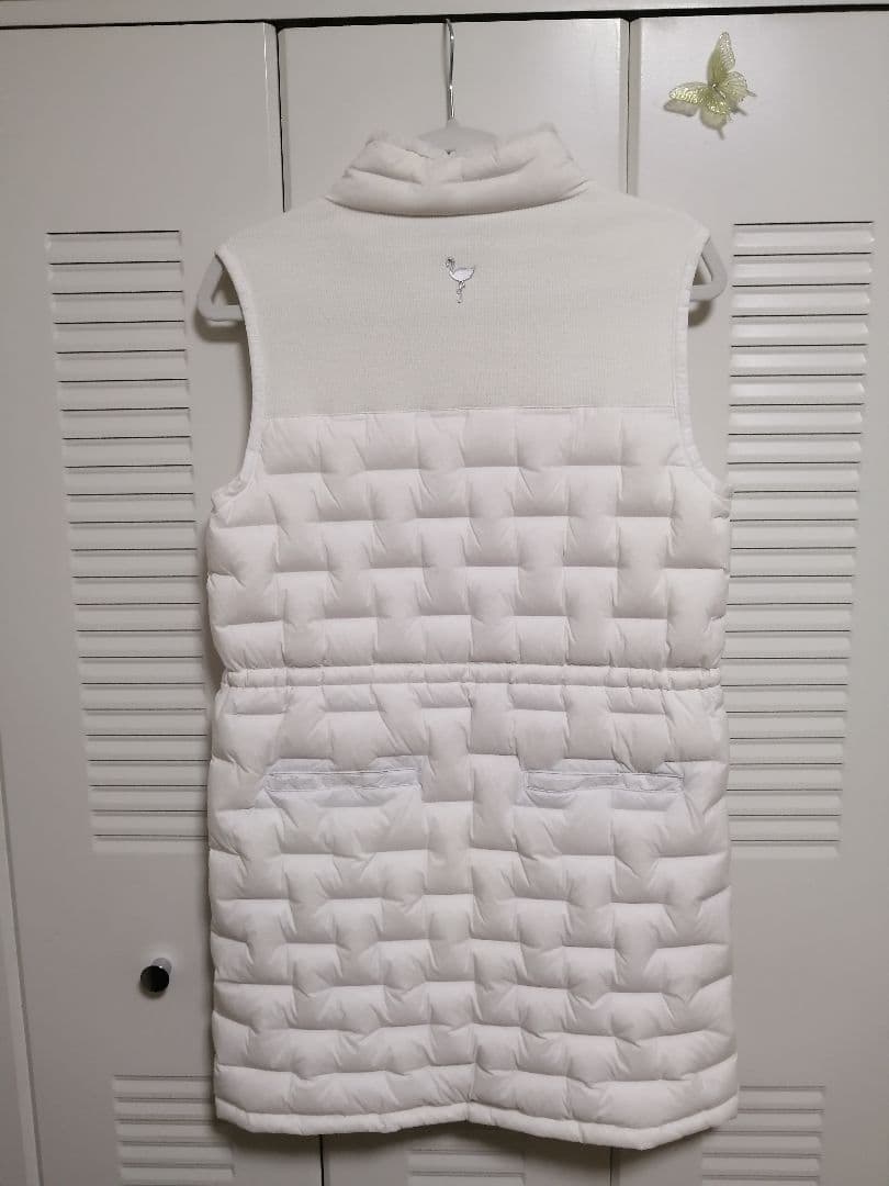 ホワイトキルティングノースリーブワンピース