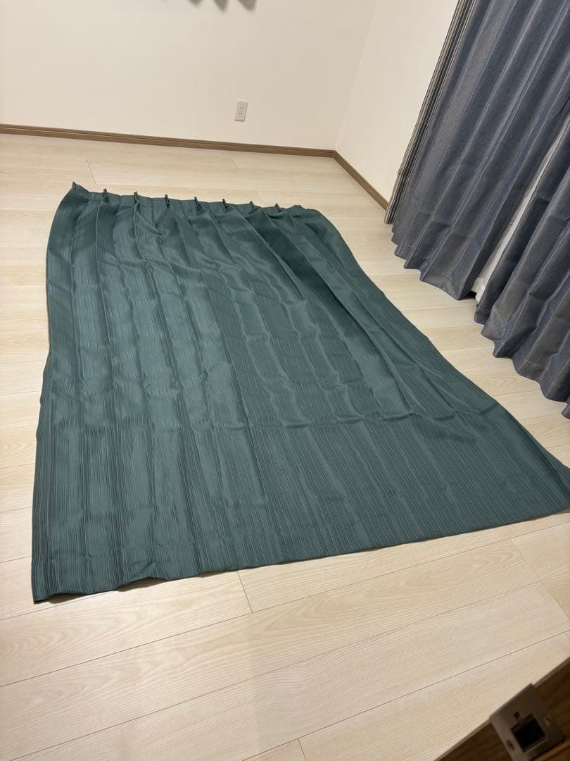 【リリカラ】ダークグリーン・レースカーテンセット/オーダー品