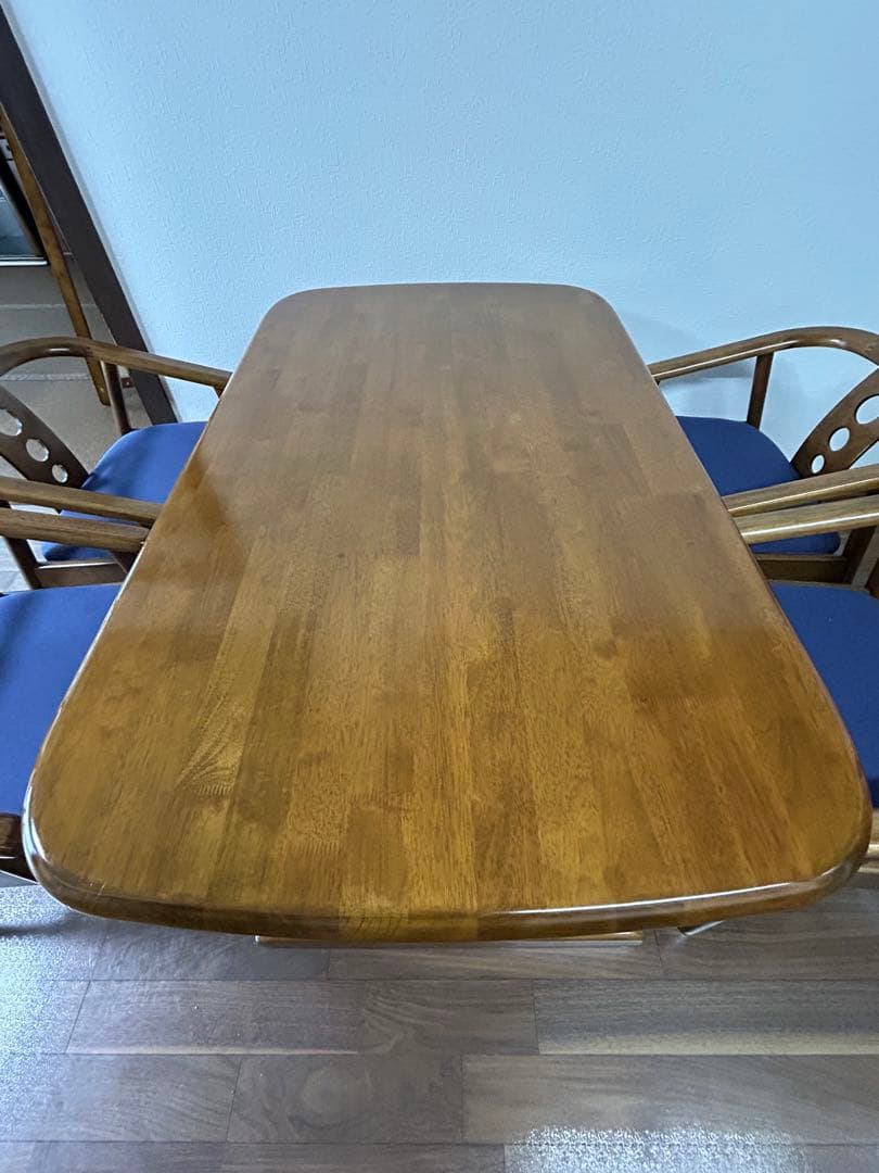 【※引取限定】ダイニングテーブルと椅子4脚