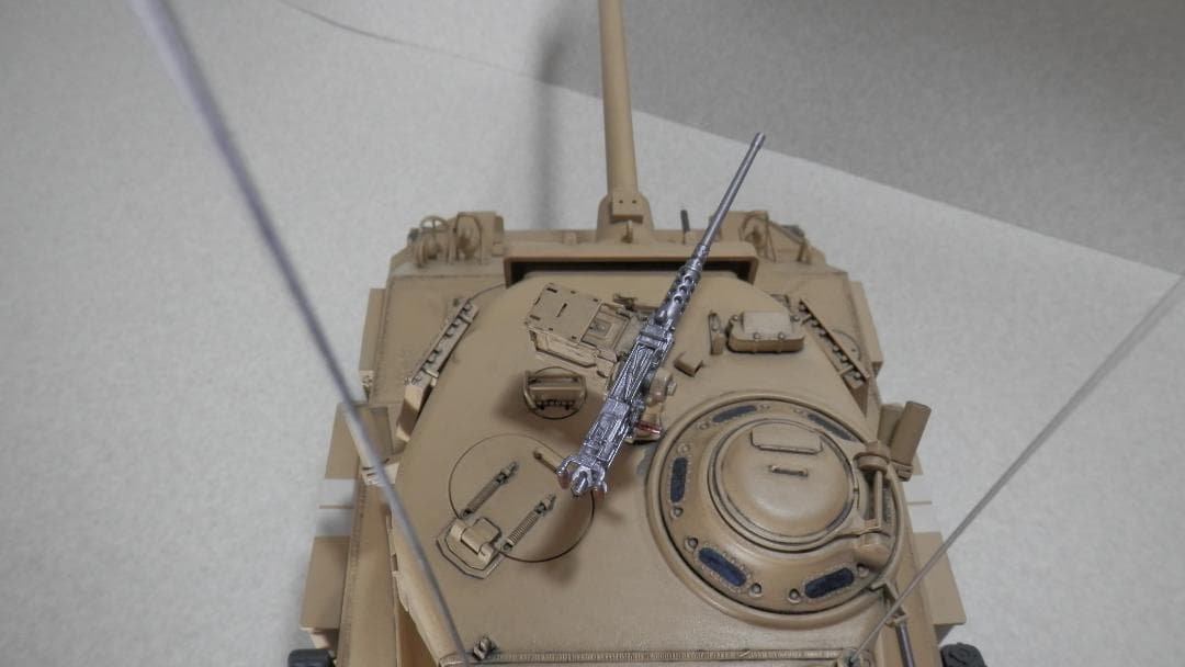 RC戦車 1/16スケール M51スーパーシャーマン　組立済み