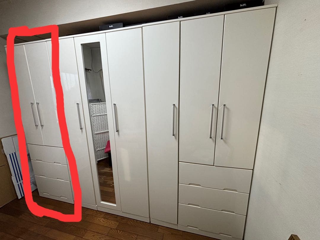 がじら　ニトリ　白　ブレザータンス　引き出し有