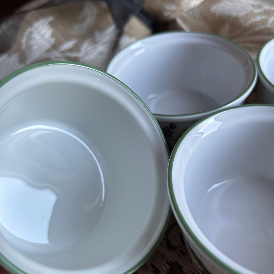 新品 Worcester Herbs英国の小さな庭の物語 ココット