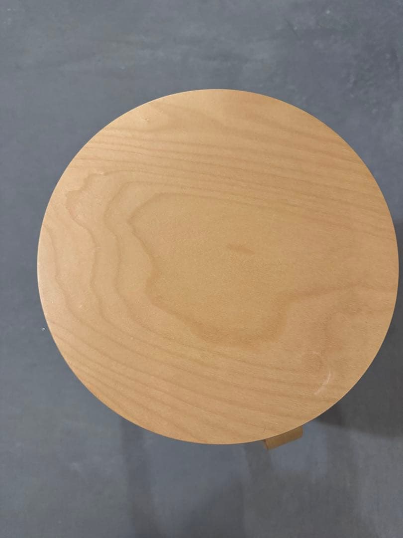 artek スツール　3本足