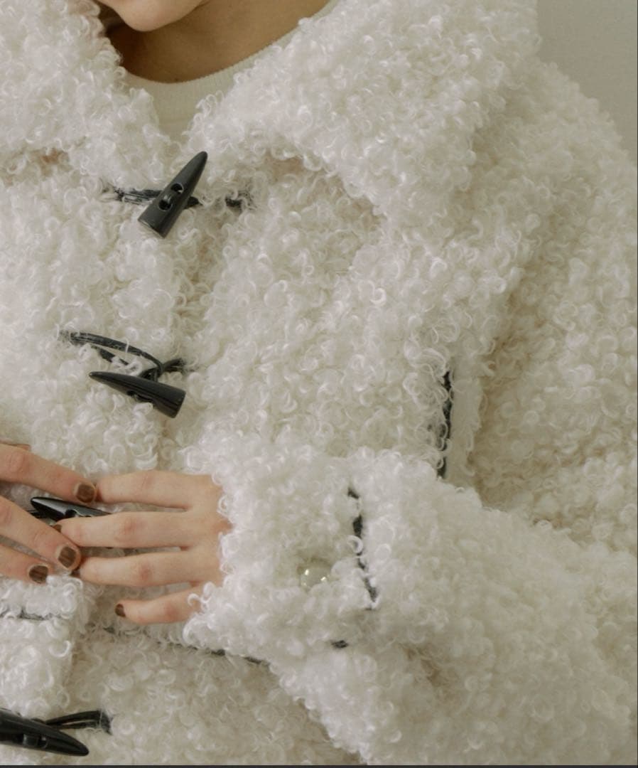 VIOLETTA ボアショートコート