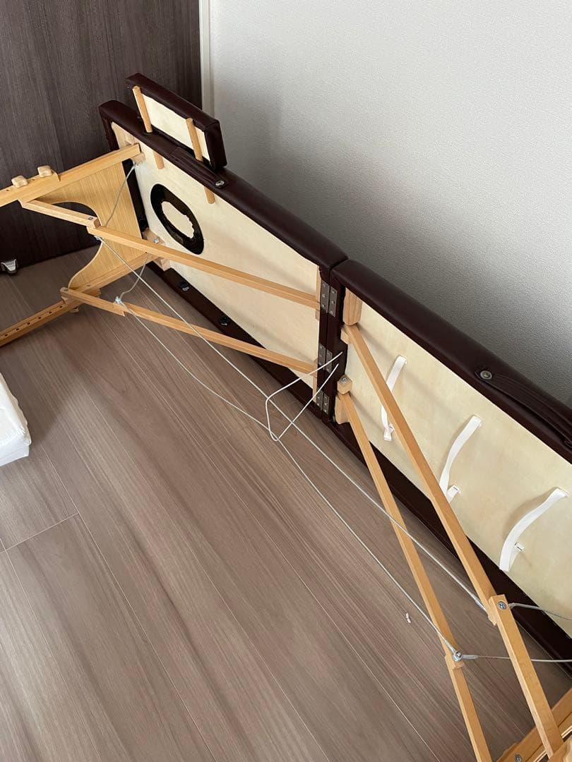 マッサージベッド　折りたたみベッド