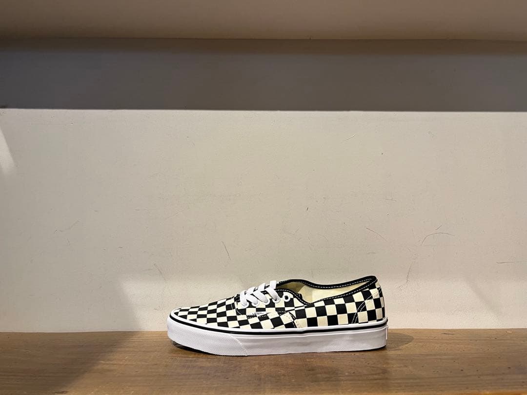 VANS AUTHENTIC checker 黒白 US正規品 赤箱 27.5