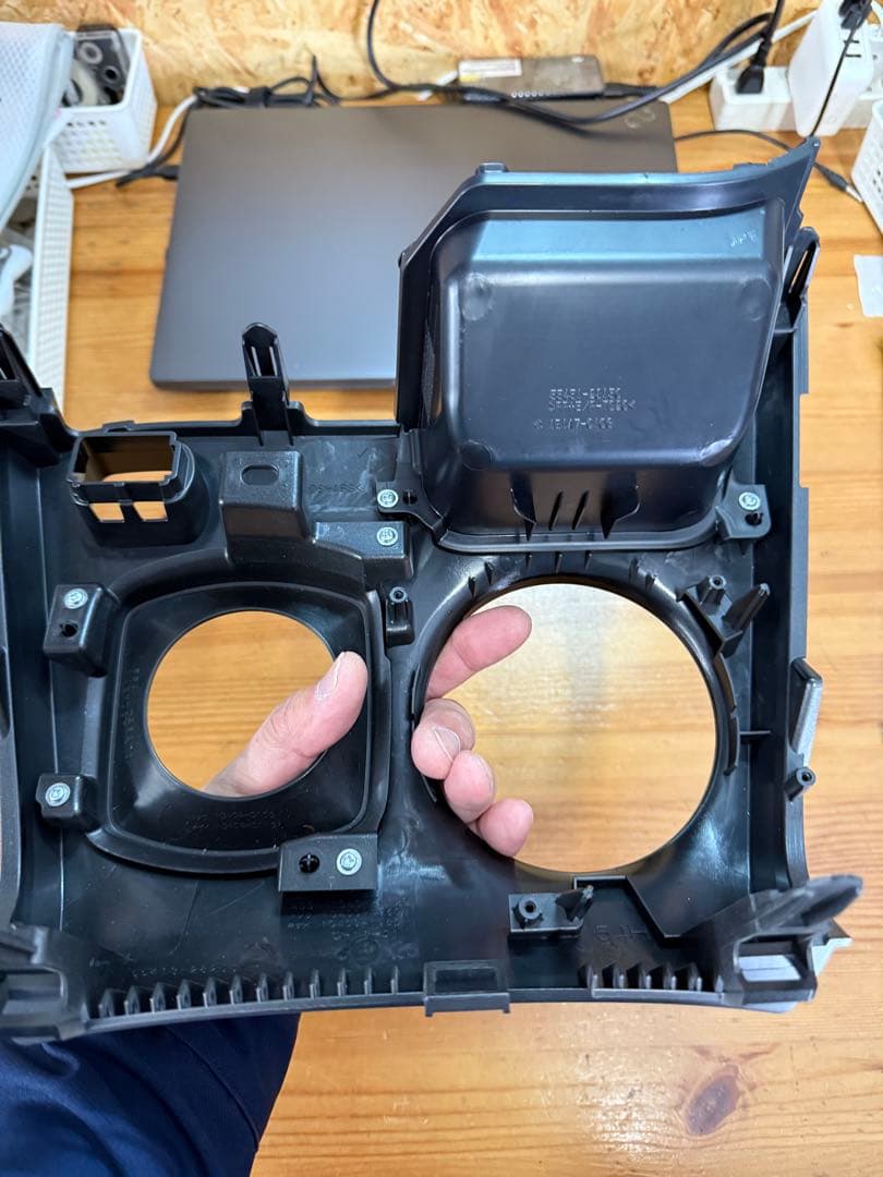 エスクァイア 後期 Gi 新車外し センター ドアスイッチ左右 パネル3点