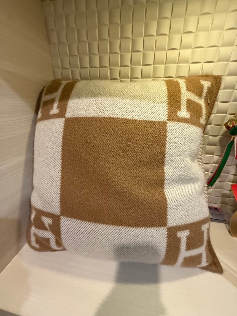 エルメス HERMES クッション アヴァロンIII PM エルメスクッション