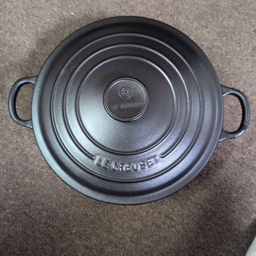 LE CREUSET 鋳鉄 両手鍋 24cm 蓋付き