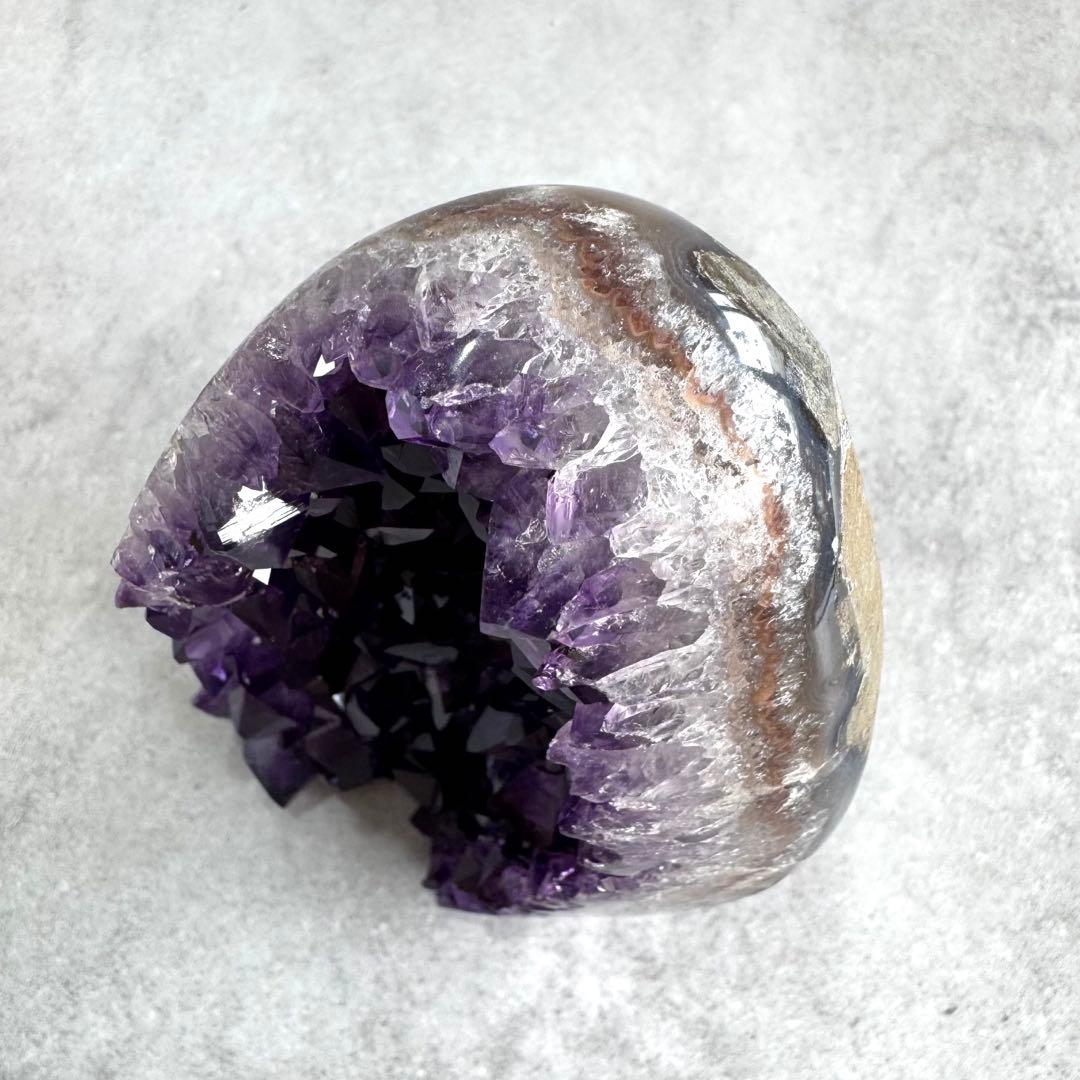 【ハイクォリティ】 ウルグアイ産　アメシストカットベース