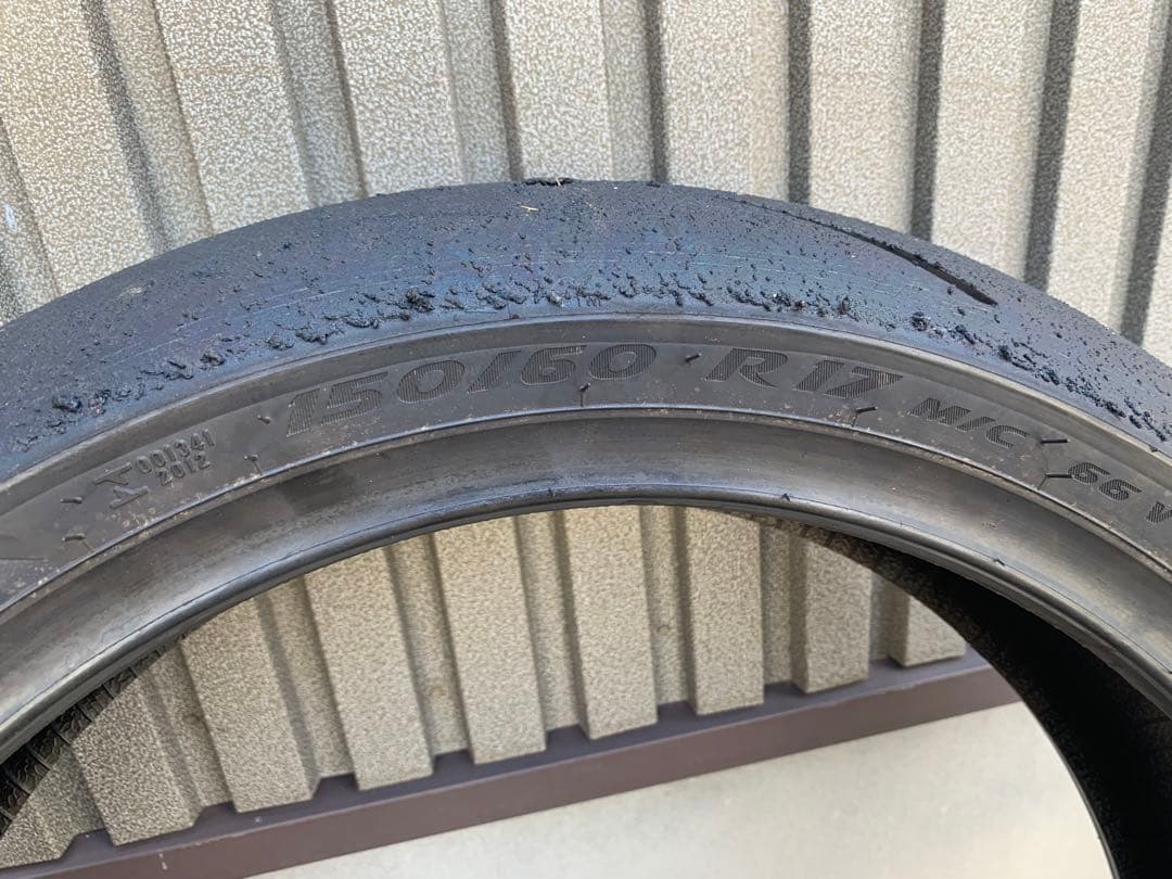 ピレリ スーパーコルサ V4 SC3 前後110/70R17 150/60R17