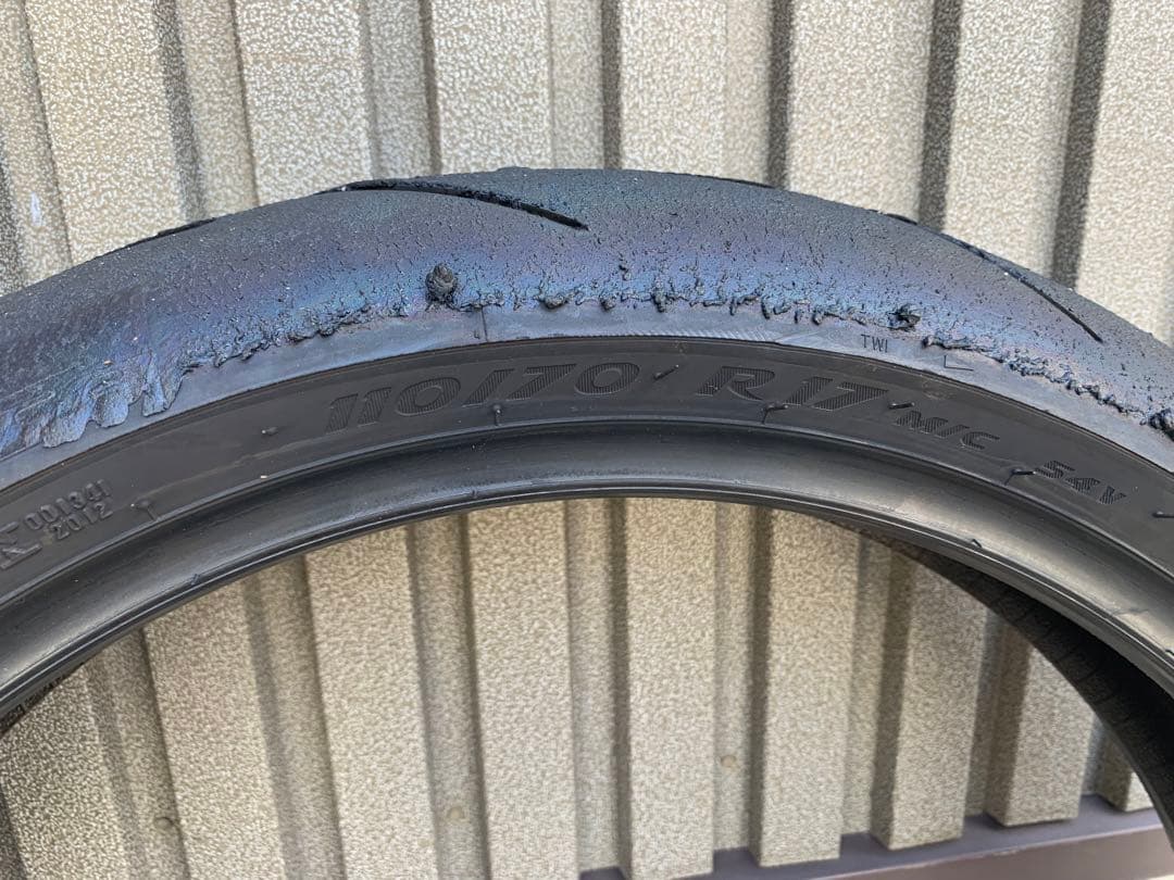 ピレリ スーパーコルサ V4 SC3 前後110/70R17 150/60R17