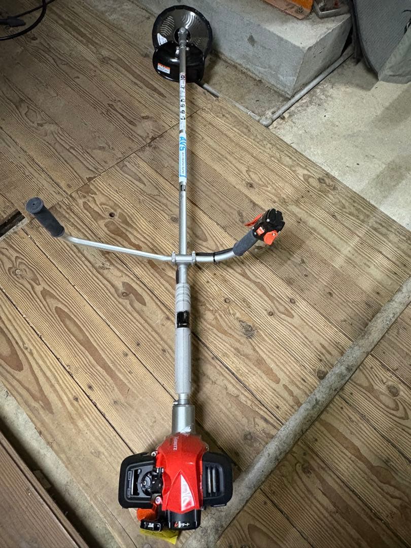 プロ用刈払機　共立sre2731pAVS搭載26cc