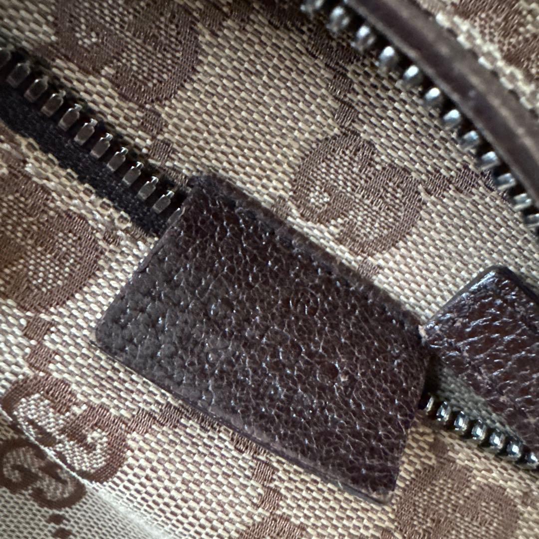 GUCCIパターン ボディバッグ
