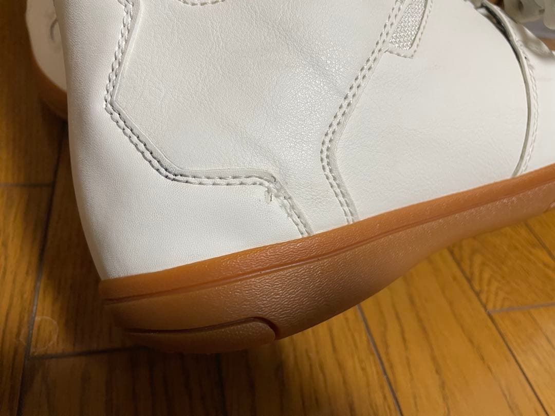 DEELUXE D.N.A.24.0cm 23-24モデル