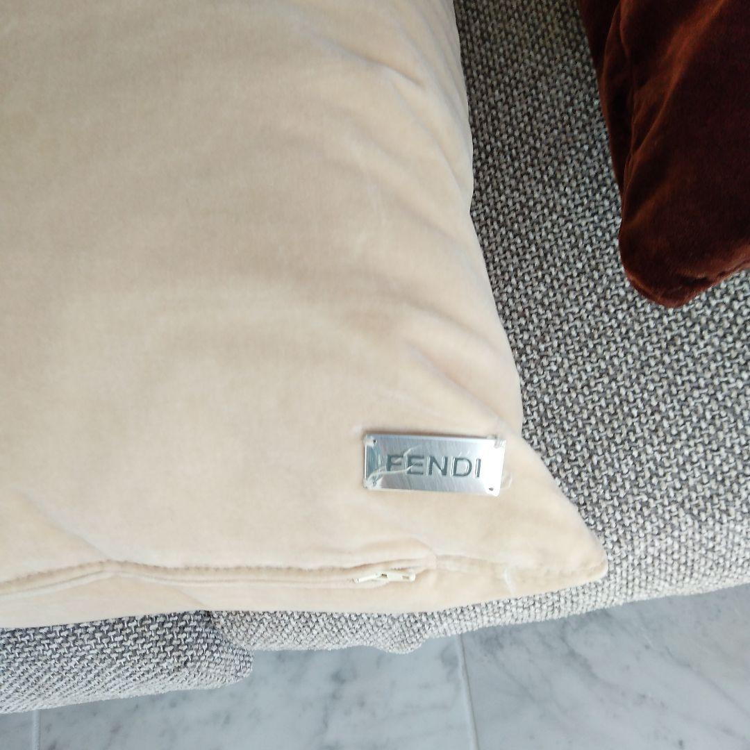 FENDI　フェンディ　ラインストーン　クッション　ベロア　2点