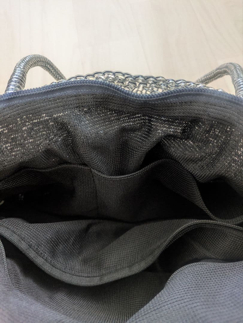 【アンテプリマ】センプレ　ラージ　トートバッグ　シルバー