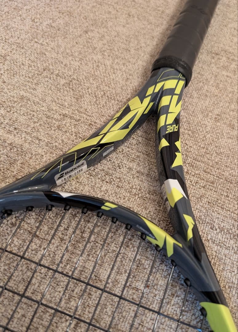 【極美品】Babolat バボラ 2022年8月発売モデル ピュアアエロ G2