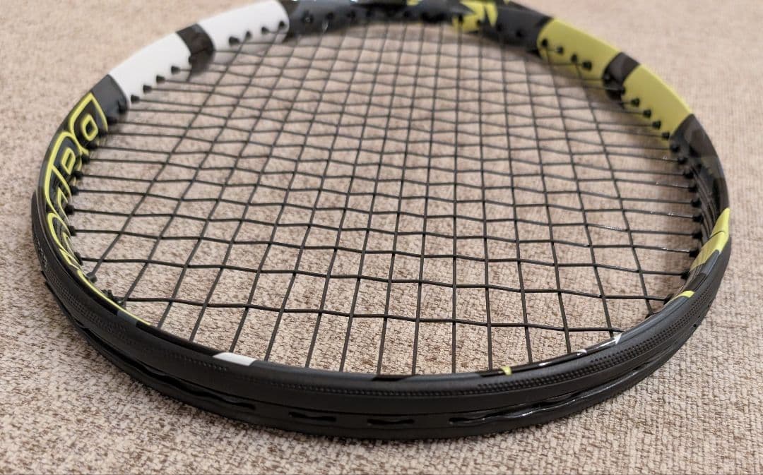 【極美品】Babolat バボラ 2022年8月発売モデル ピュアアエロ G2