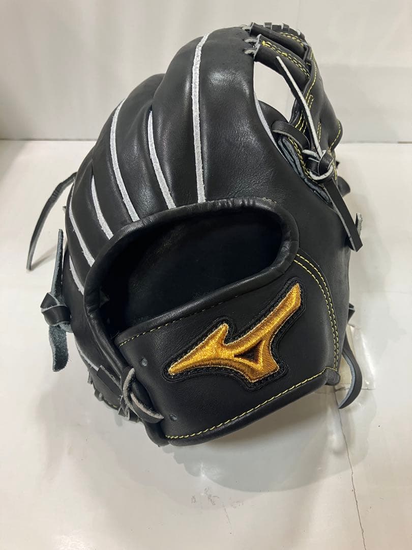 ミズノプロ　右投用　内野手用グローブ　硬式用