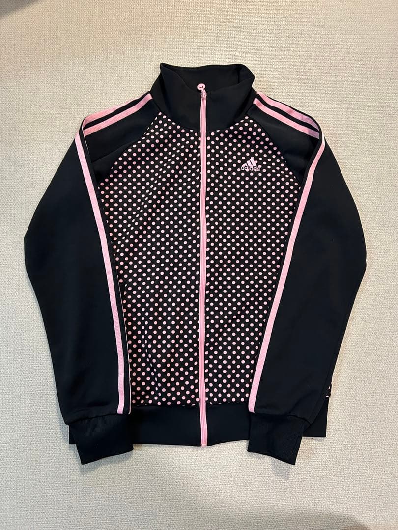 公*o様 adidas アディダス レディース トップスジャージ ベイビーわるき