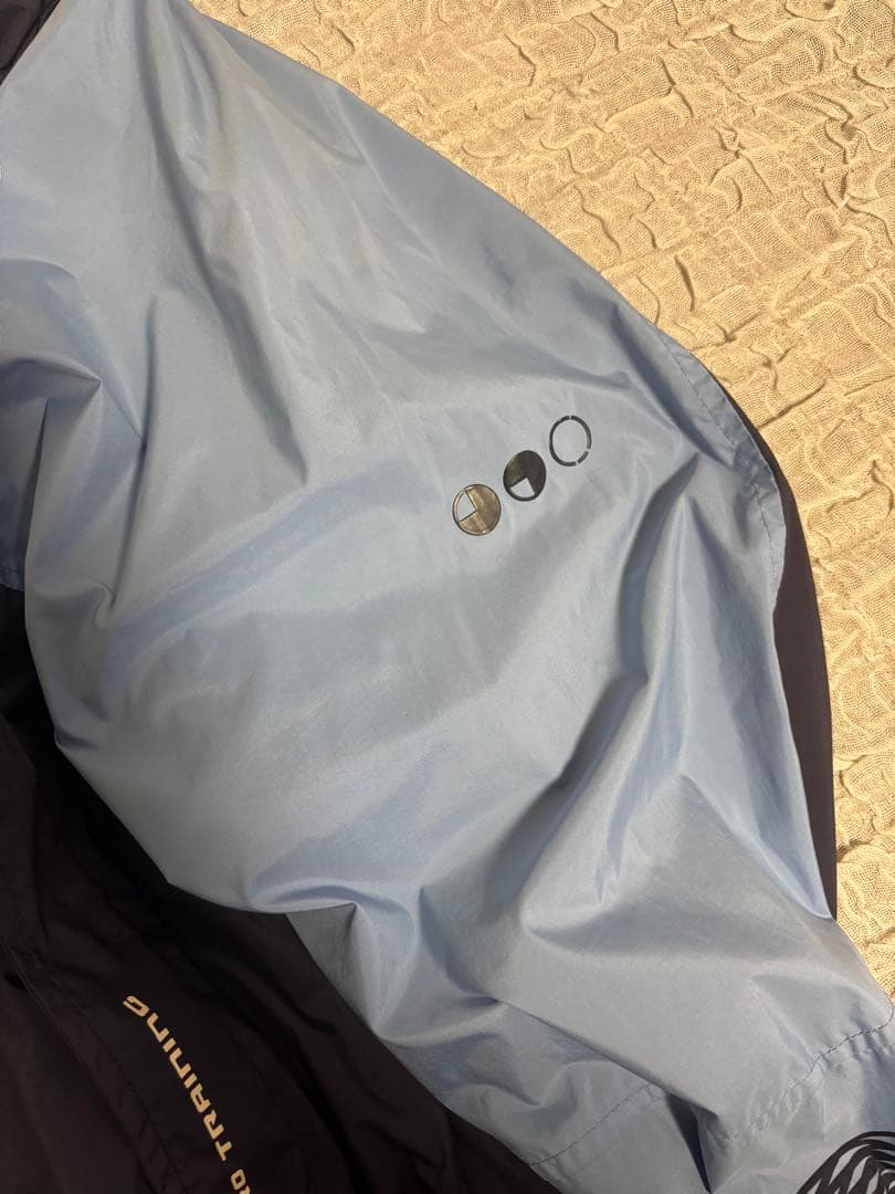 値下げ　アンブロ　イングランド代表 マウンテンパーカー　ナイロンジャケット