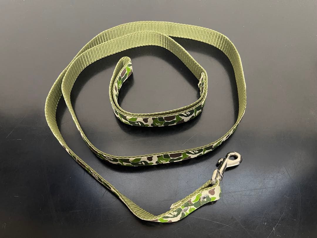 A BATHING APE ABCカモ 犬用リード 緑