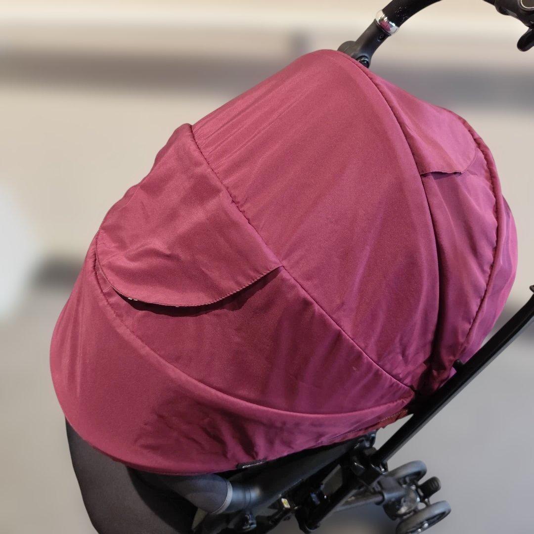 【極美品】Combi ホワイトレーベル スゴカルα 4キャス コンパクト HK