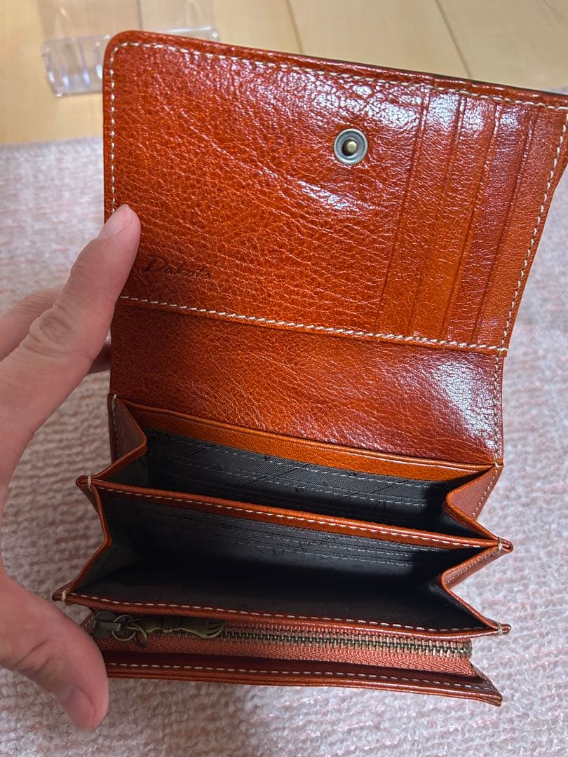 Dakota　ダコタ　美品 二つ折り財布 フォンス