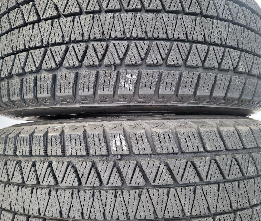 ブリヂストン ブリザック DM-V3 17インチ225/60R17 99Q