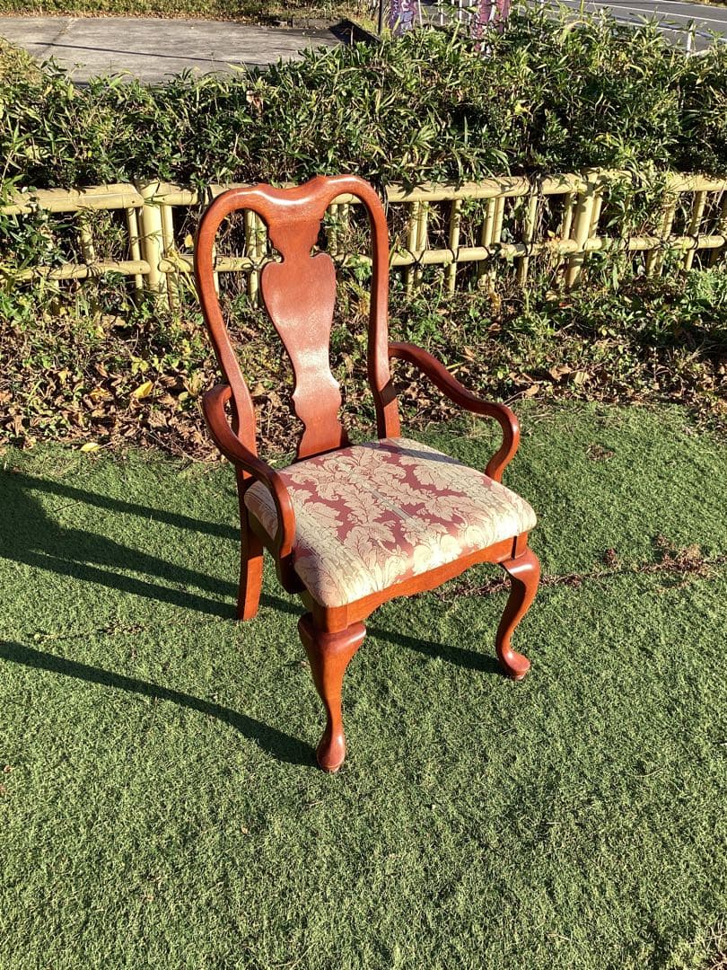 ダイニングチェア　猫脚　クラシカル　アームチェア　椅子