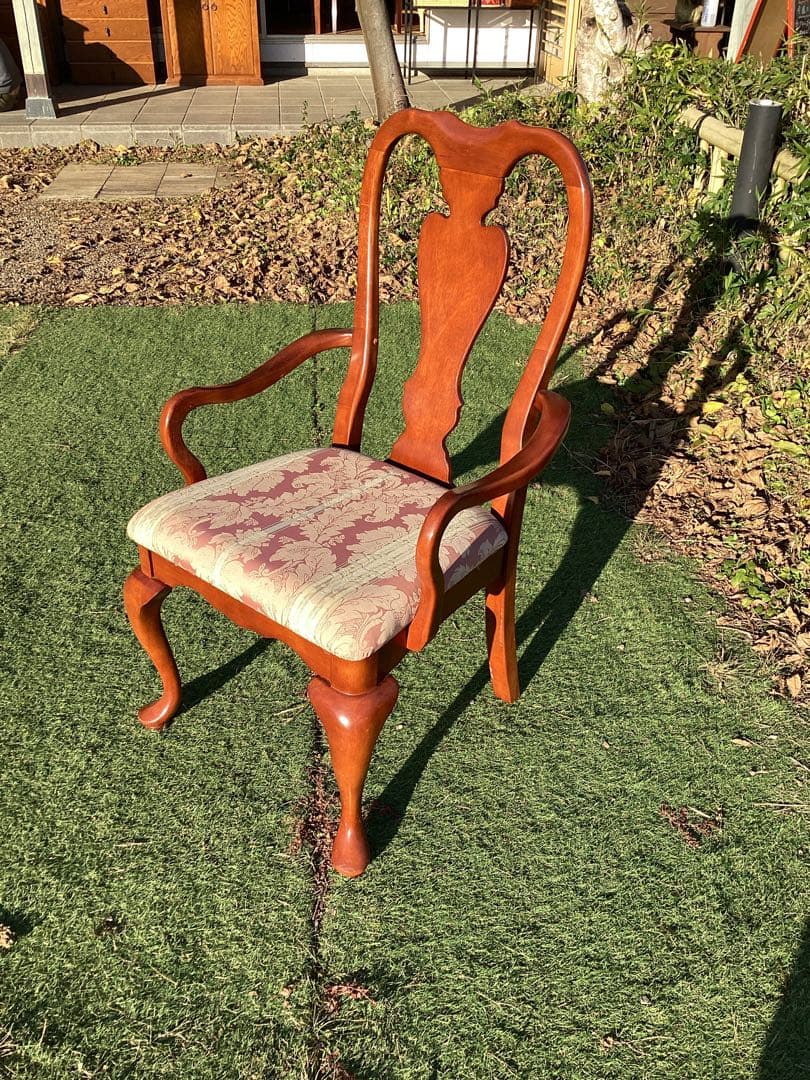 ダイニングチェア　猫脚　クラシカル　アームチェア　椅子