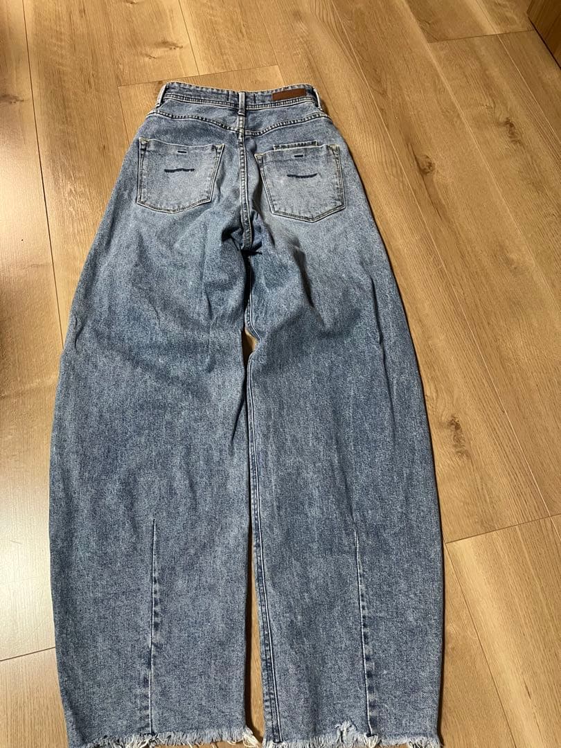 YANUK ワイドレッグデニム ライトブルー