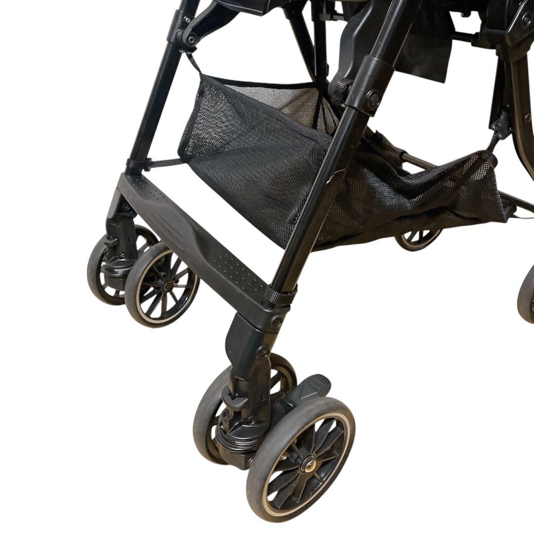 コンビ　スゴカル　4キャスエアー　エッグショックHK ライトグレー　最軽量　美品