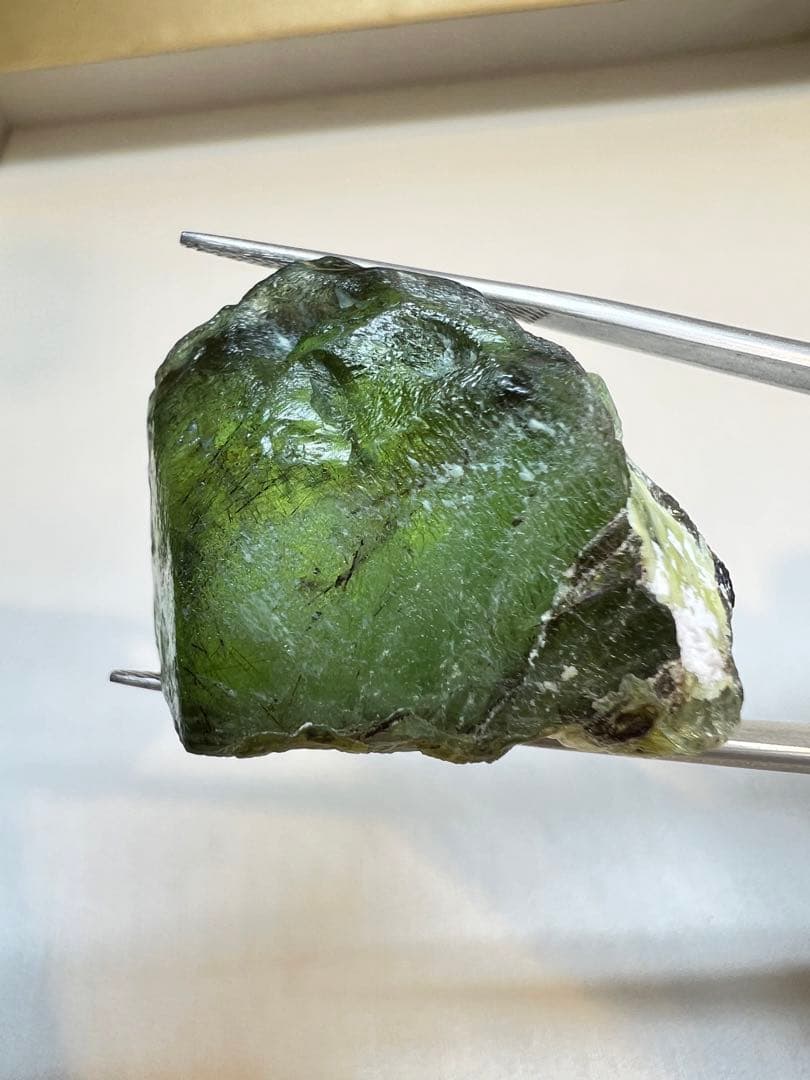 ✴︎値下げ【 天然石 原石 鉱物 】パキスタン産 ペリドット ルードヴィッヒアイト
