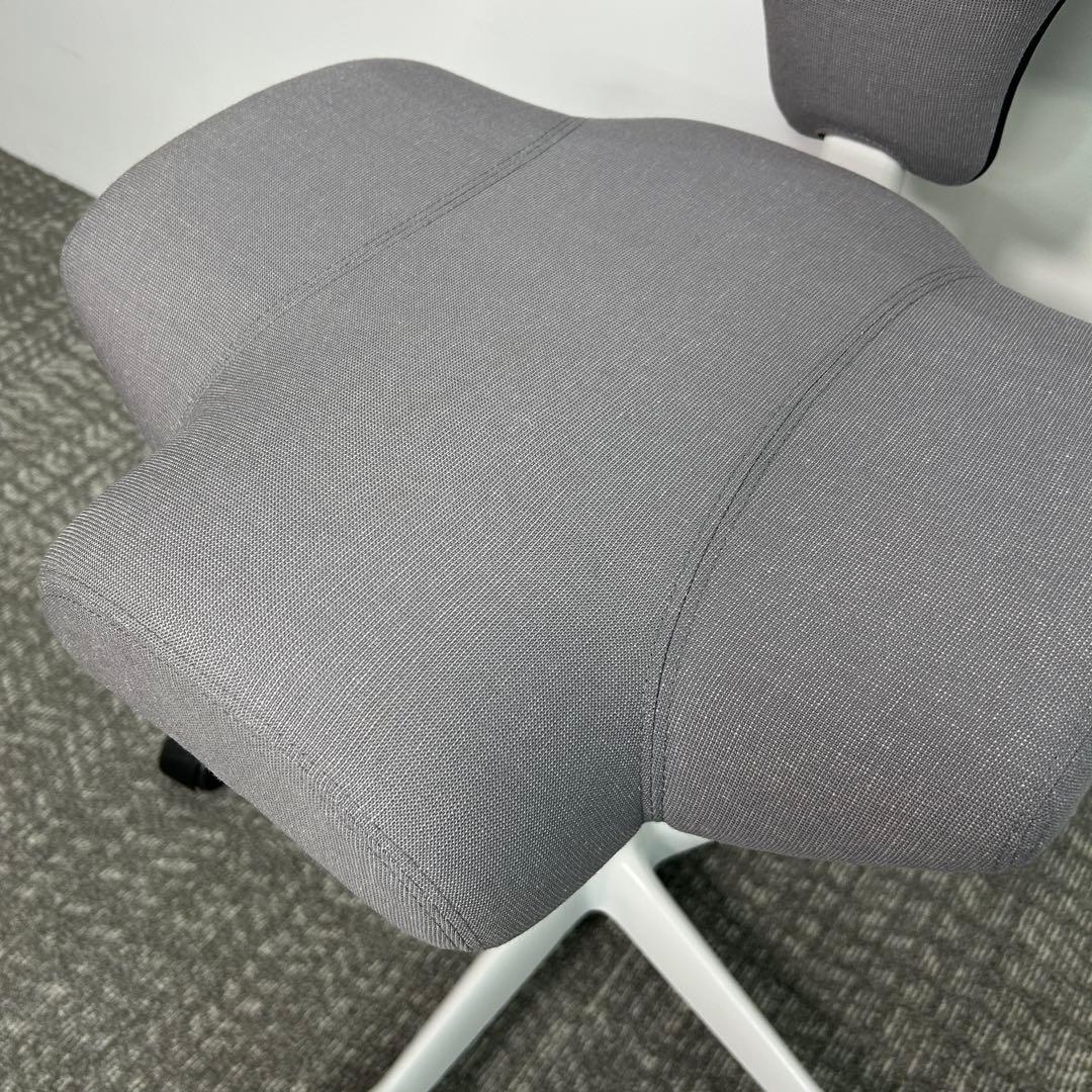 【F】オフィスチェア HAG Capisco ホーグ カピスコ 布張 グレー
