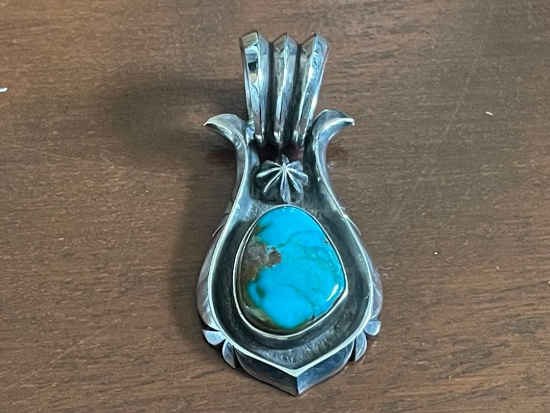 ラッキージョン LUCKY JOHN JoJoVa ターコイズ ペンダントトップ