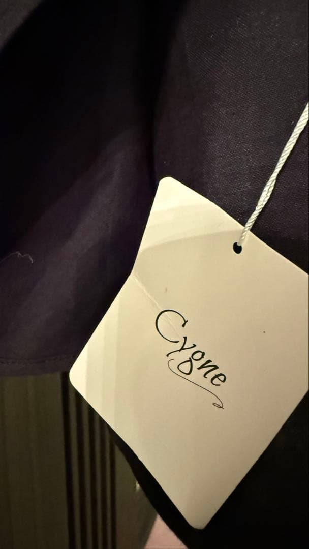 【新品未使用】シーニュ　フリルAライントップス cygne