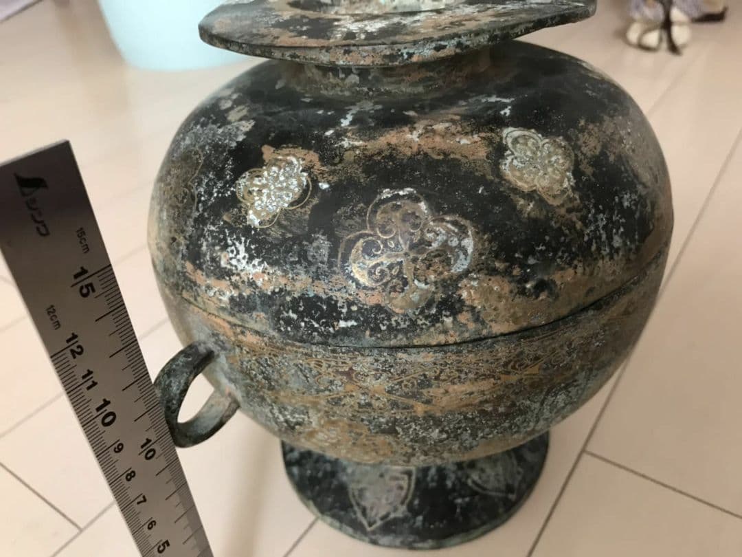 中国隋時代青銅  蓋に八ヵ所刻印あり　出土品