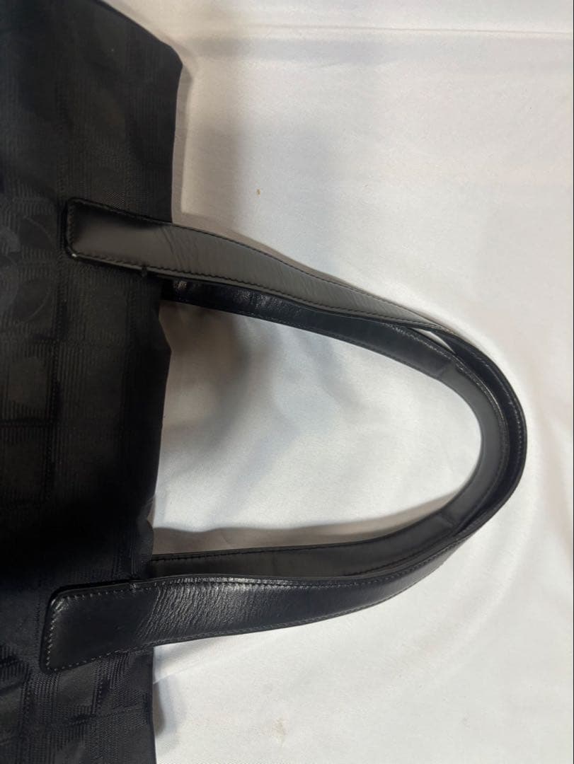 CHANEL シャネルニュートラベルライントート・ブラック