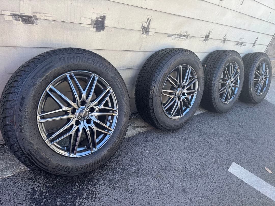 【美品/23年製】ブリヂストン BLIZZAK DM-V3 225/65R17