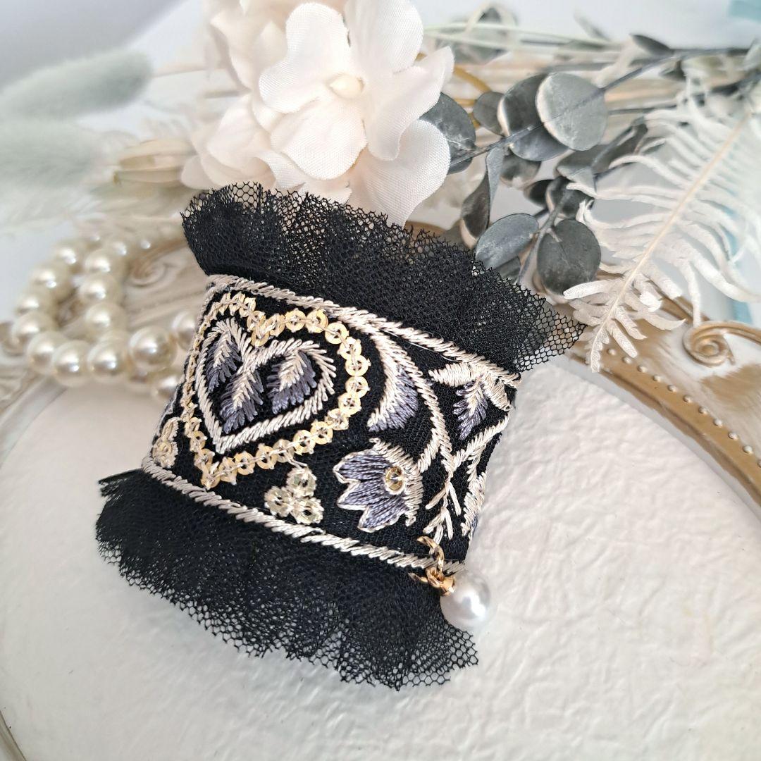 ⭐2100⭐❣️大人可愛い華やかアクセ❣️オリジナル一点物インド刺繍ポニーフック